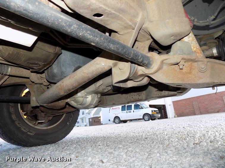 image for item DB8563 2002 Ford F150 SuperCab pickup truck