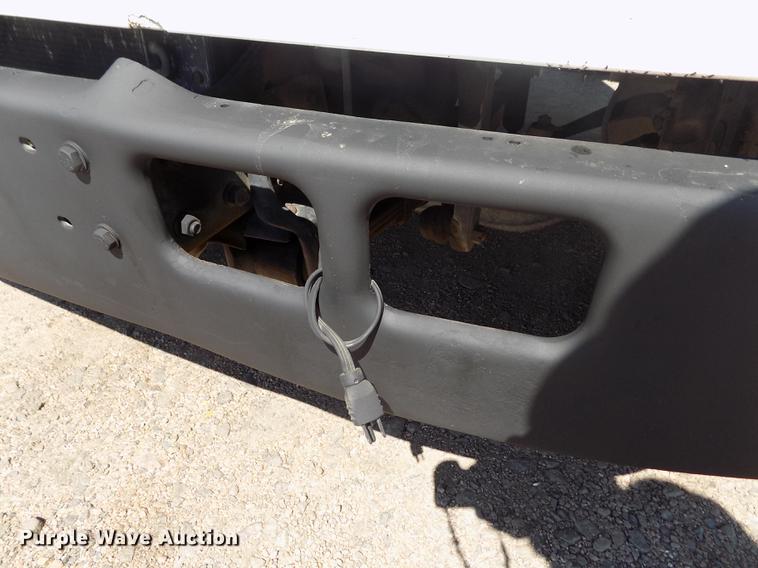 image for item DB9113 1999 International 4700 truck cab and chassis