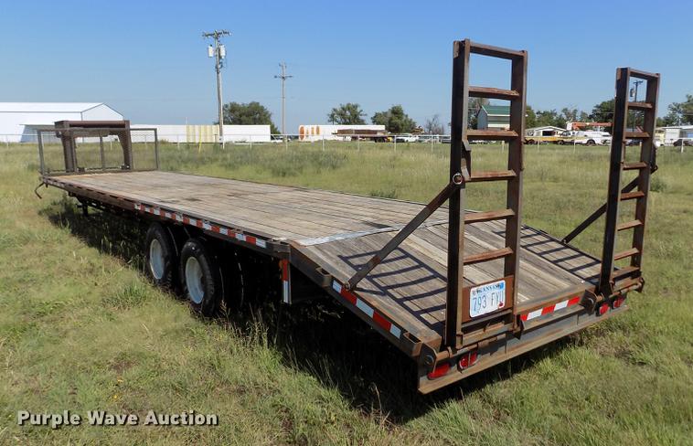 image for item DB9114 1993 Diamond C equipment trailer