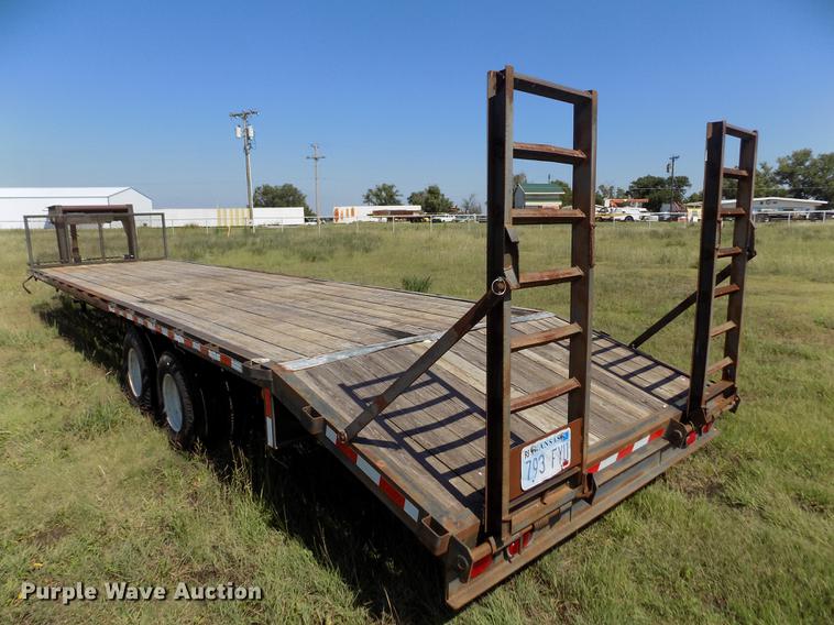 image for item DB9114 1993 Diamond C equipment trailer
