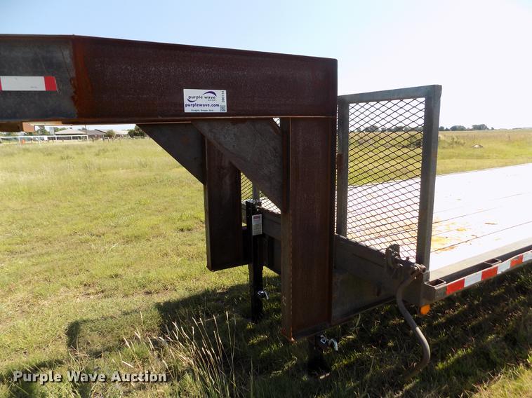 image for item DB9114 1993 Diamond C equipment trailer