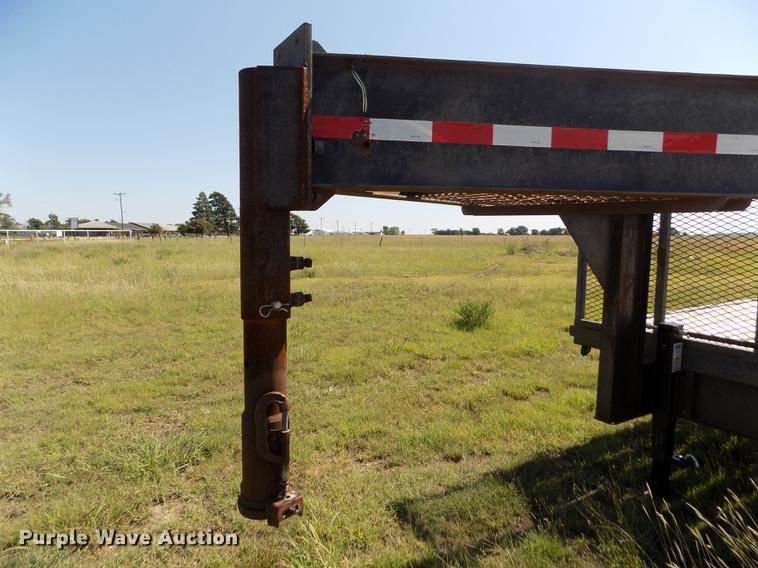 image for item DB9114 1993 Diamond C equipment trailer