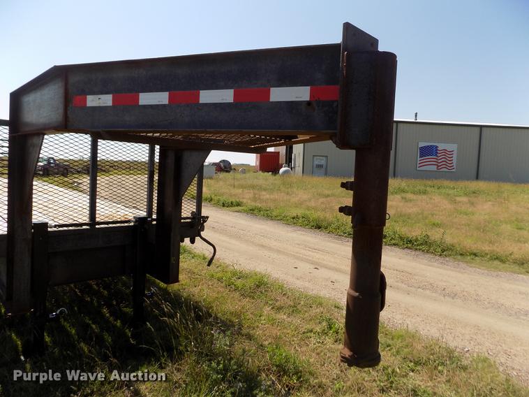 image for item DB9114 1993 Diamond C equipment trailer