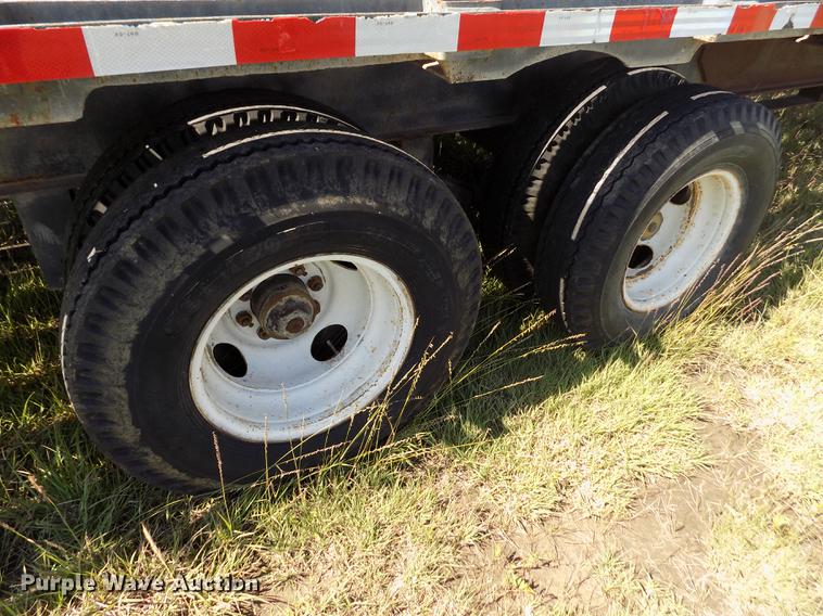 image for item DB9114 1993 Diamond C equipment trailer