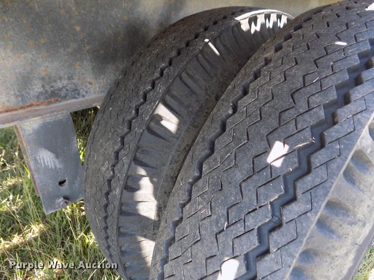 image for item DB9114 1993 Diamond C equipment trailer