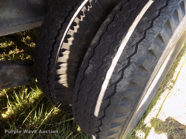 image for item DB9114 1993 Diamond C equipment trailer