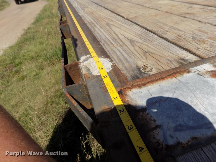 image for item DB9114 1993 Diamond C equipment trailer