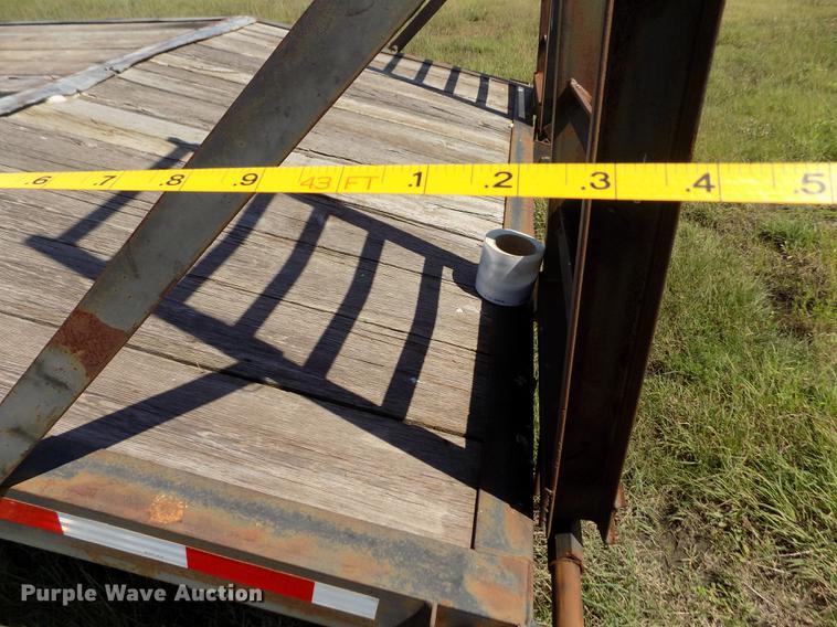 image for item DB9114 1993 Diamond C equipment trailer