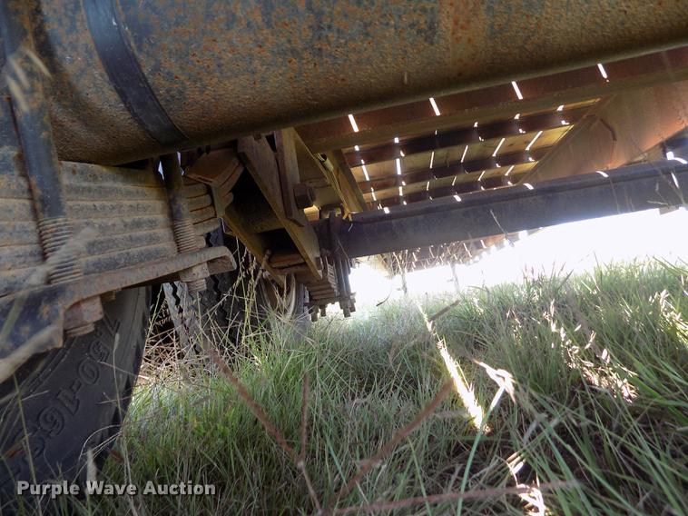 image for item DB9114 1993 Diamond C equipment trailer