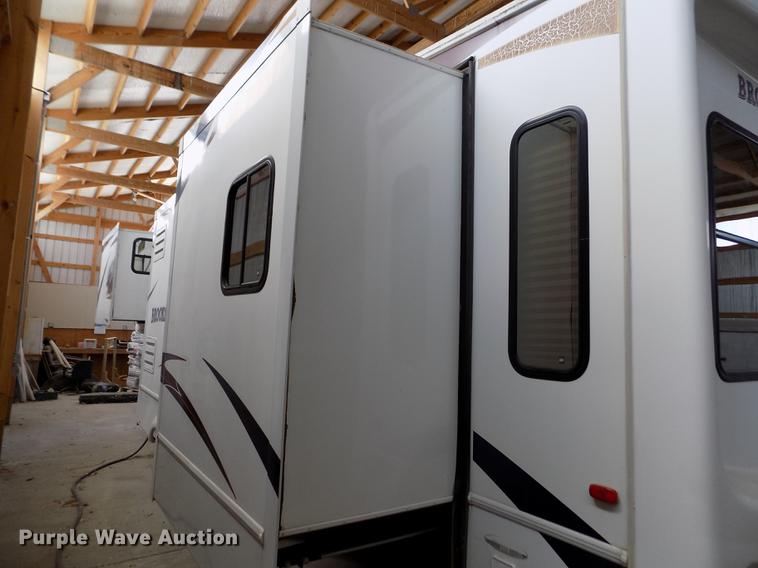 image for item DB9118 2012 Forest River Coachmen Brookstone BFK367RL camper