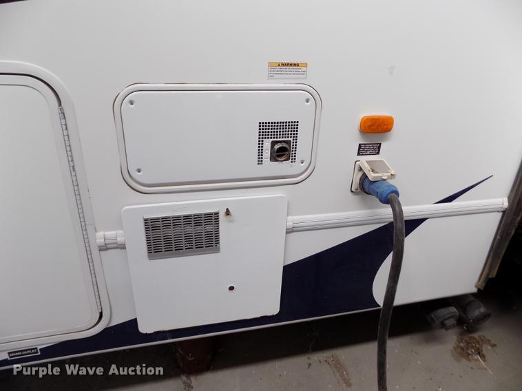 image for item DB9118 2012 Forest River Coachmen Brookstone BFK367RL camper