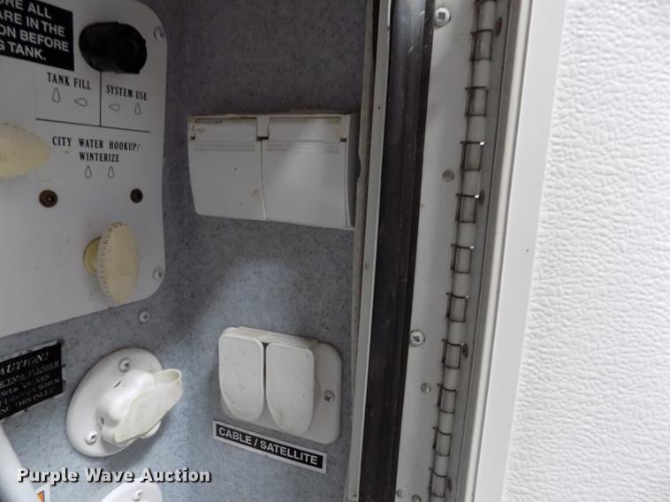 image for item DB9118 2012 Forest River Coachmen Brookstone BFK367RL camper