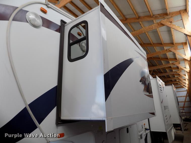 image for item DB9118 2012 Forest River Coachmen Brookstone BFK367RL camper