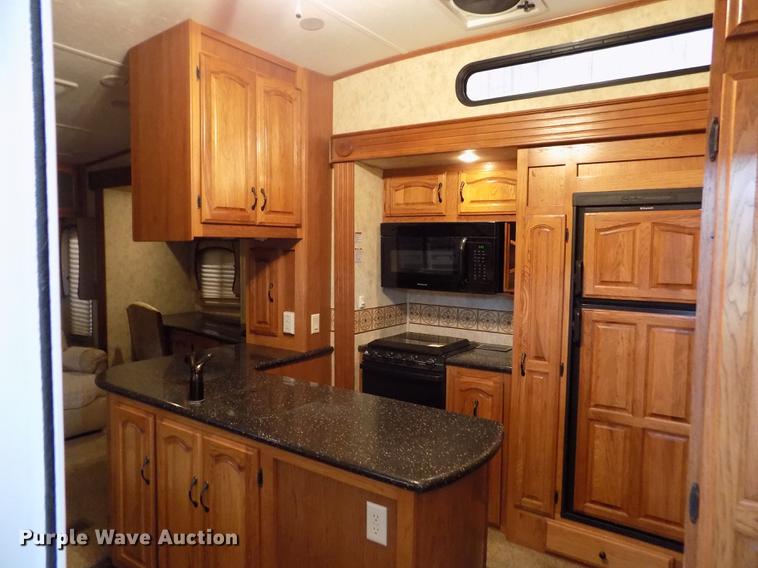 image for item DB9118 2012 Forest River Coachmen Brookstone BFK367RL camper