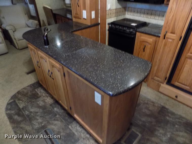 image for item DB9118 2012 Forest River Coachmen Brookstone BFK367RL camper