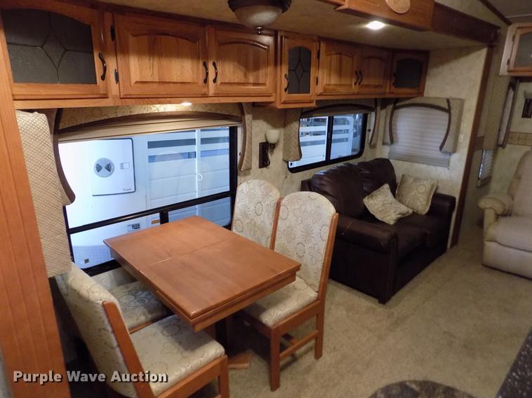image for item DB9118 2012 Forest River Coachmen Brookstone BFK367RL camper