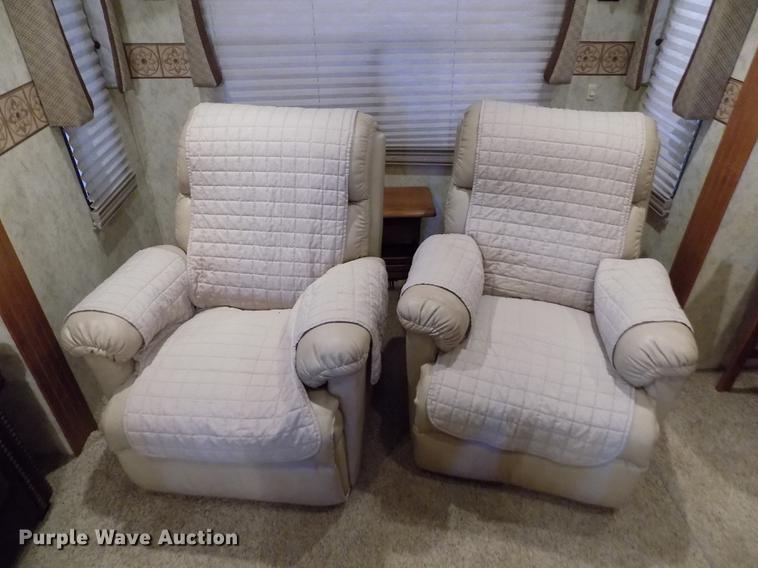 image for item DB9118 2012 Forest River Coachmen Brookstone BFK367RL camper