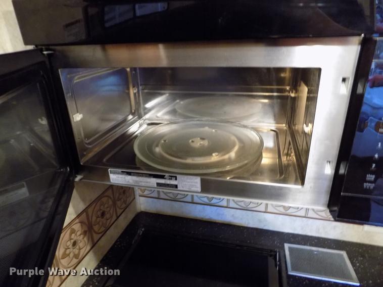 image for item DB9118 2012 Forest River Coachmen Brookstone BFK367RL camper