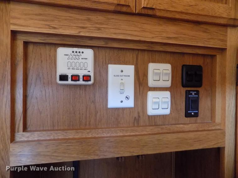 image for item DB9118 2012 Forest River Coachmen Brookstone BFK367RL camper