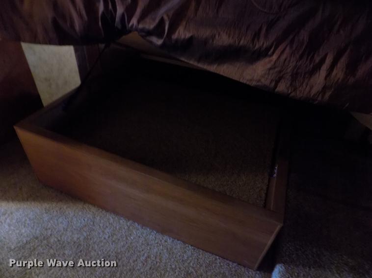 image for item DB9118 2012 Forest River Coachmen Brookstone BFK367RL camper