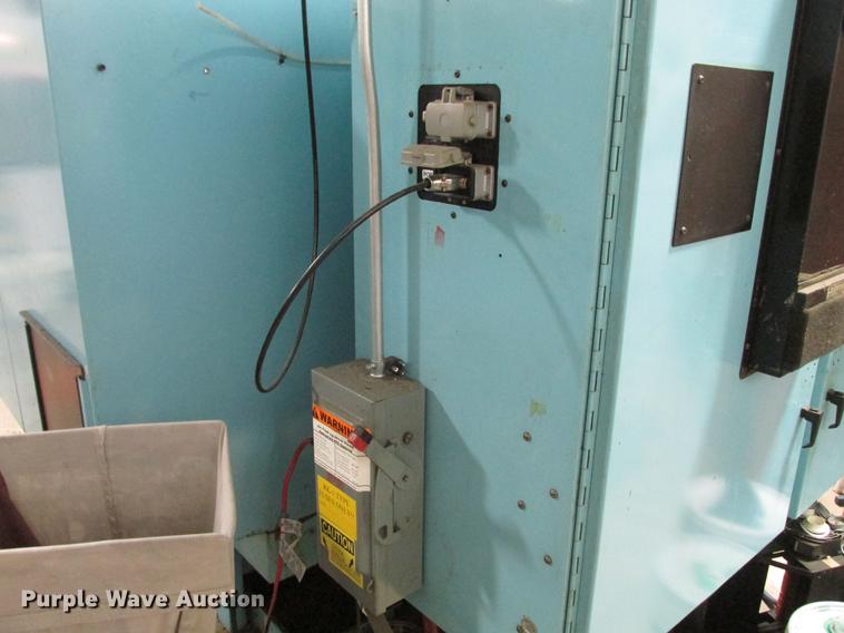 image for item DB9320 1988 Hurco MBC20 CNC vertical milling machine