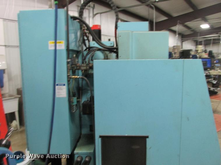 image for item DB9320 1988 Hurco MBC20 CNC vertical milling machine