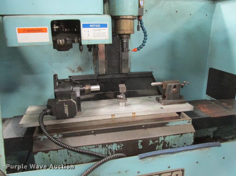 image for item DB9320 1988 Hurco MBC20 CNC vertical milling machine
