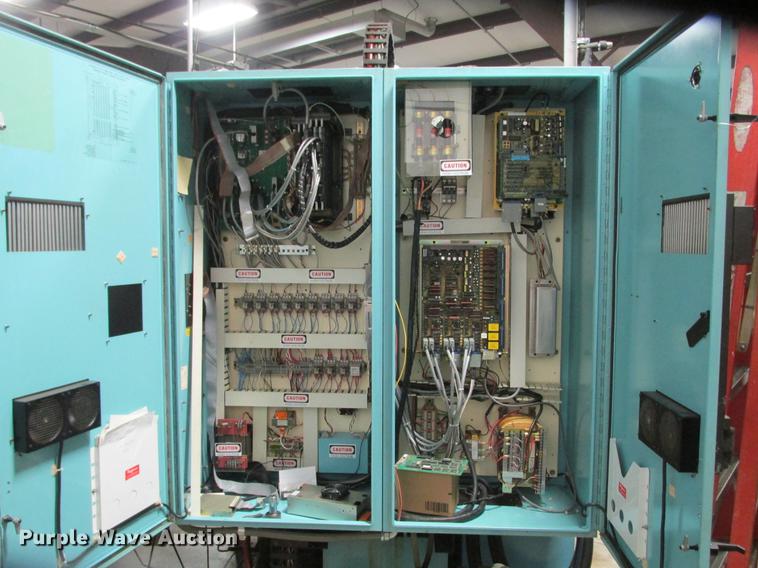 image for item DB9320 1988 Hurco MBC20 CNC vertical milling machine