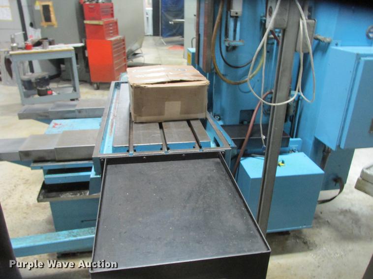 image for item DB9321 1982 Hurco MB11 CNC vertical milling machine