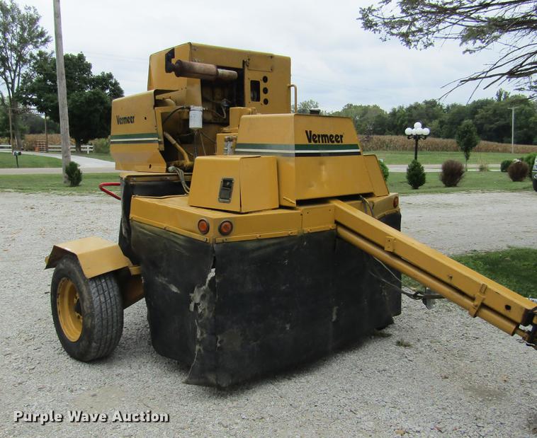 image for item DD2672 1991 Vermeer 665B stump grinder