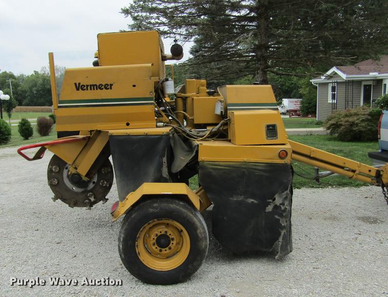 1991 Vermeer 665B stump grinder in Pana, IL Item DD2672 sold Purple