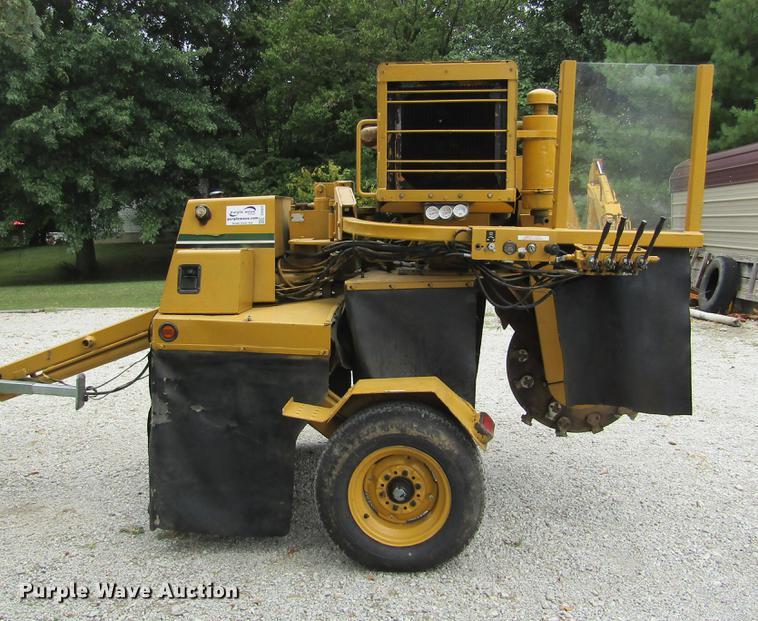 image for item DD2672 1991 Vermeer 665B stump grinder