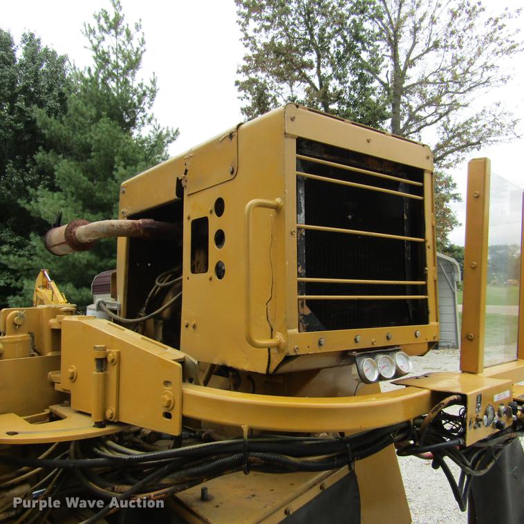 image for item DD2672 1991 Vermeer 665B stump grinder