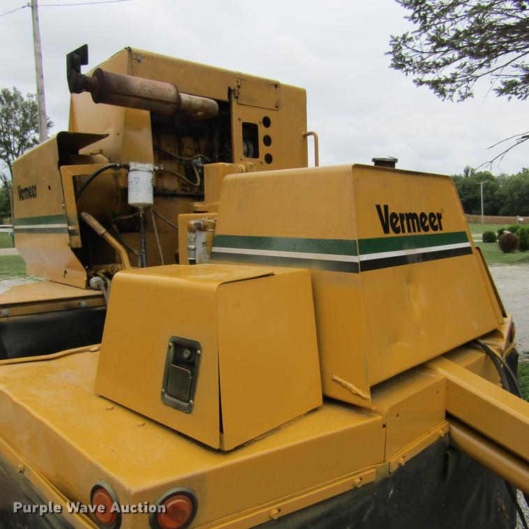 image for item DD2672 1991 Vermeer 665B stump grinder
