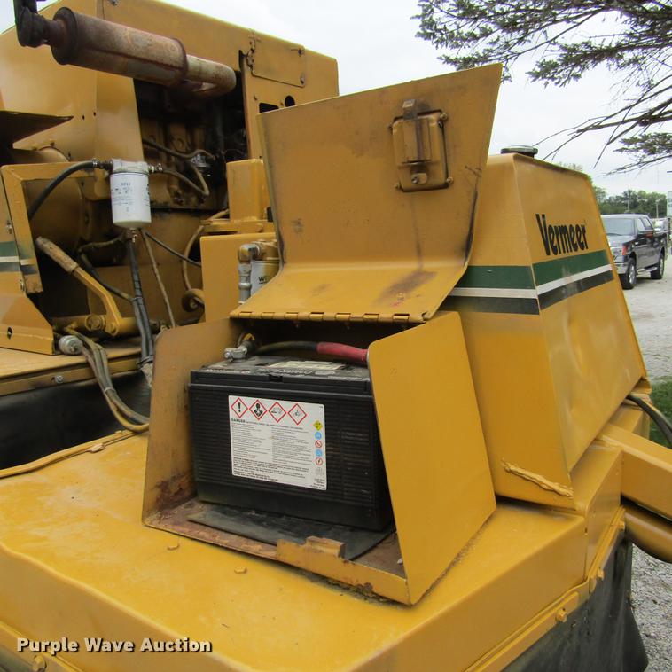 image for item DD2672 1991 Vermeer 665B stump grinder