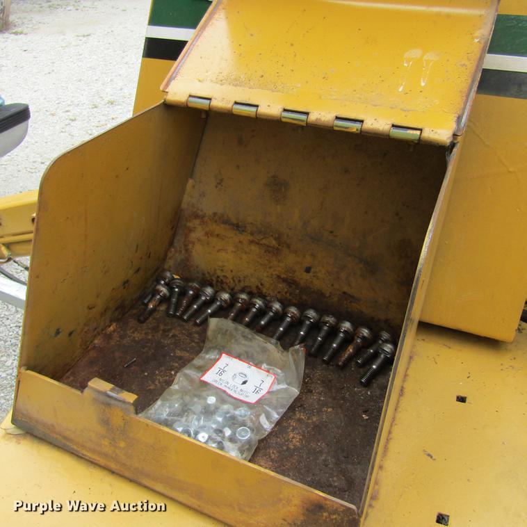 image for item DD2672 1991 Vermeer 665B stump grinder