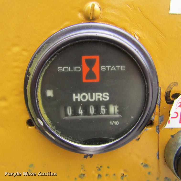 image for item DD2672 1991 Vermeer 665B stump grinder