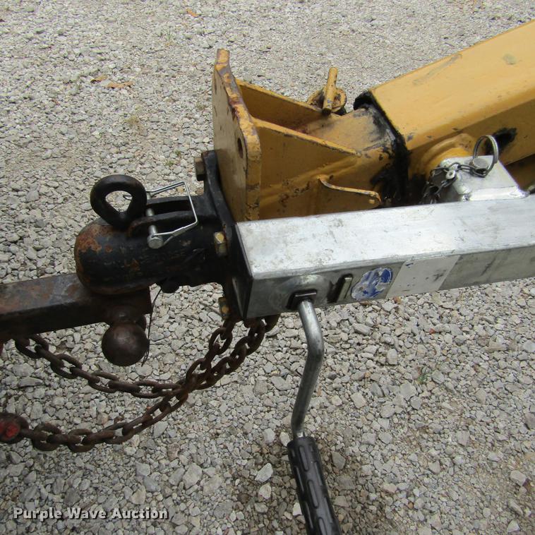 image for item DD2672 1991 Vermeer 665B stump grinder