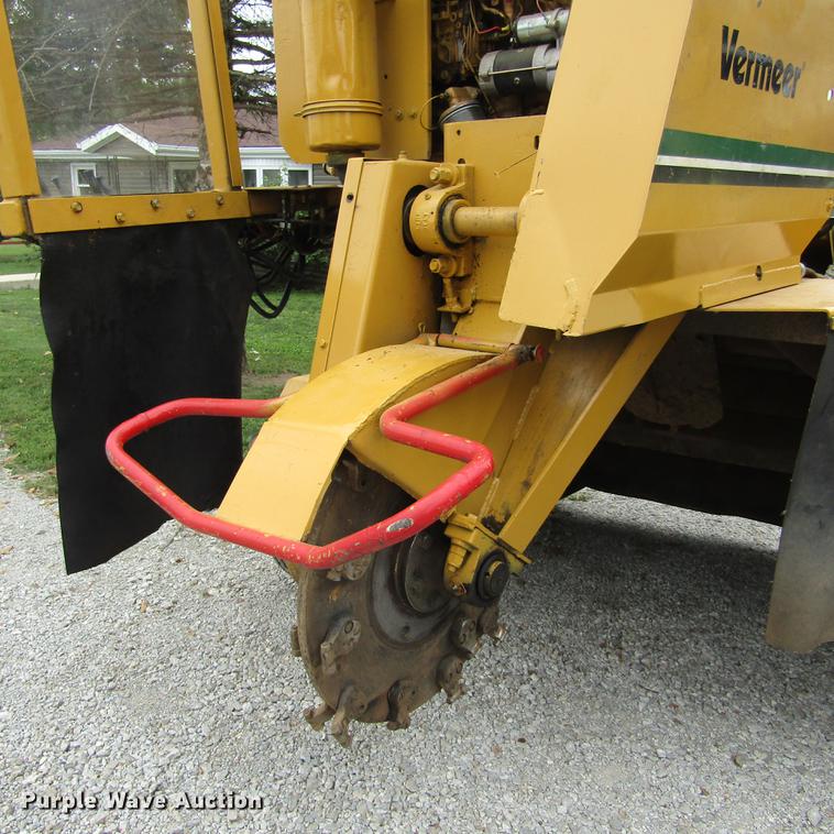 image for item DD2672 1991 Vermeer 665B stump grinder