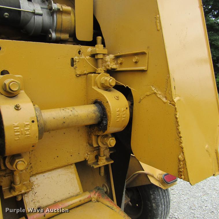 image for item DD2672 1991 Vermeer 665B stump grinder