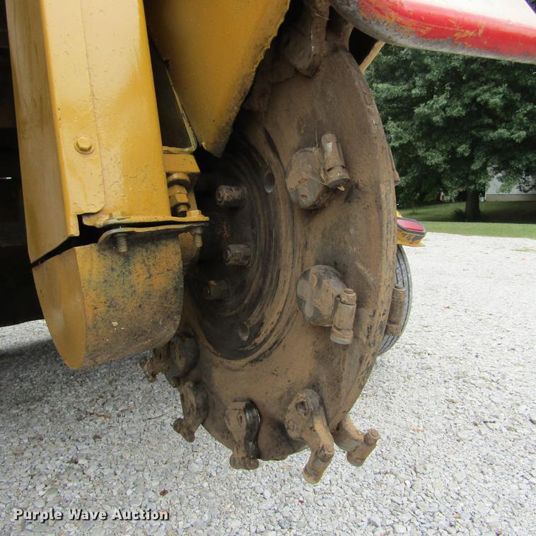 image for item DD2672 1991 Vermeer 665B stump grinder