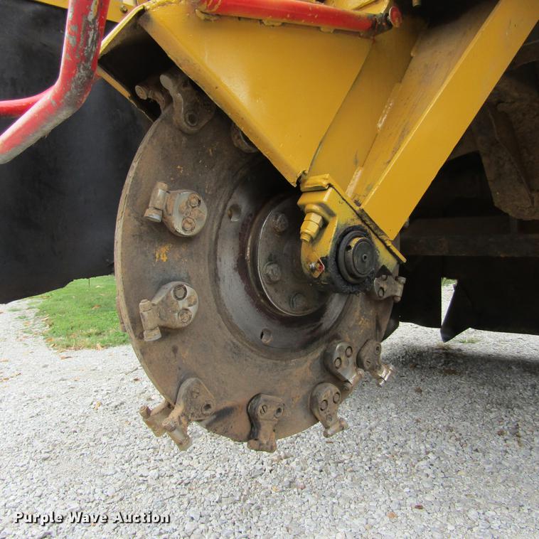 image for item DD2672 1991 Vermeer 665B stump grinder