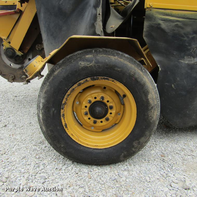 image for item DD2672 1991 Vermeer 665B stump grinder