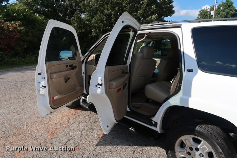image for item DD3453 2005 Chevrolet Tahoe LT SUV