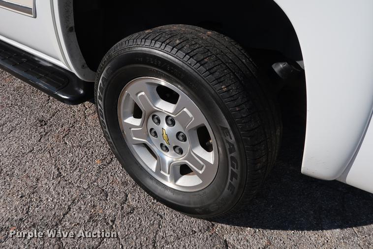 image for item DD3453 2005 Chevrolet Tahoe LT SUV