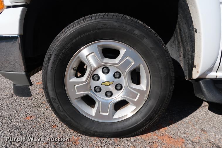 image for item DD3453 2005 Chevrolet Tahoe LT SUV