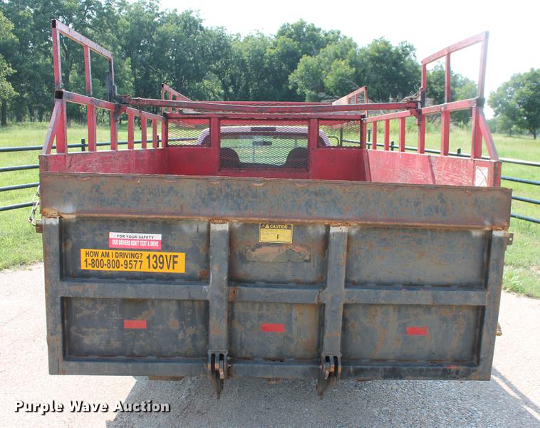 image for item DD5303 2006 Ford F350 Super Duty XL flatbed pickup truck