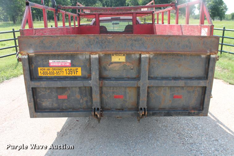 image for item DD5303 2006 Ford F350 Super Duty XL flatbed pickup truck