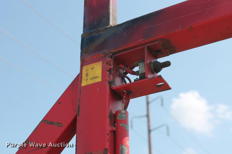 image for item DD5303 2006 Ford F350 Super Duty XL flatbed pickup truck