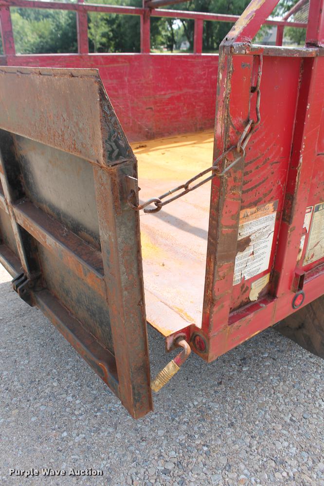 image for item DD5304 2002 Ford F350 Super Duty XL flatbed pickup truck